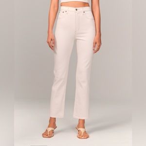 Abercrombie & Fitch Ultra High Rise Ankle Straight Jean Size 26R Cream